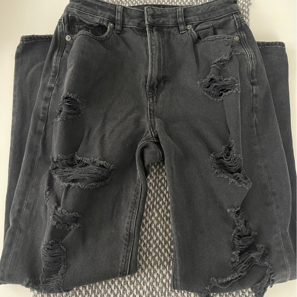American Eagle Mom Jeans